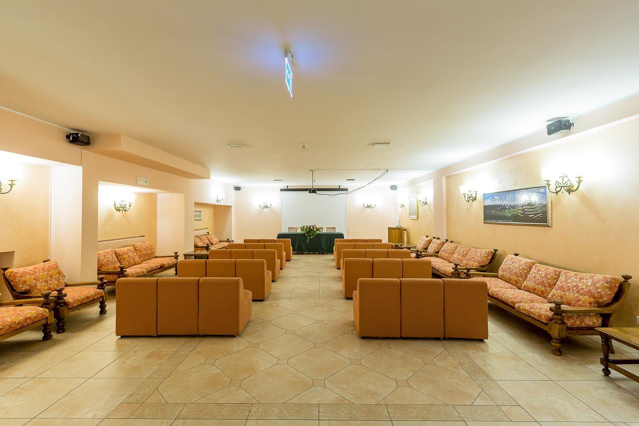 Hotel Trieste Roccaraso Exterior foto